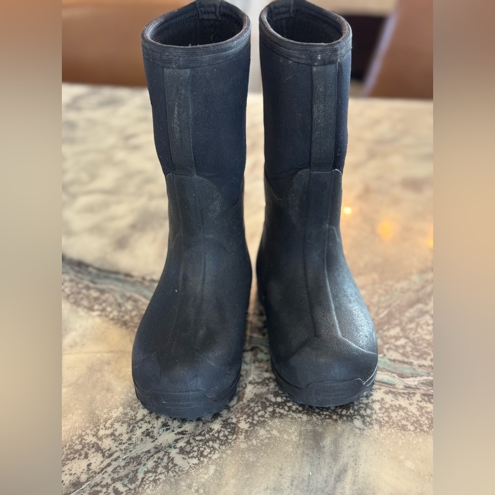 Black Oversized Boots